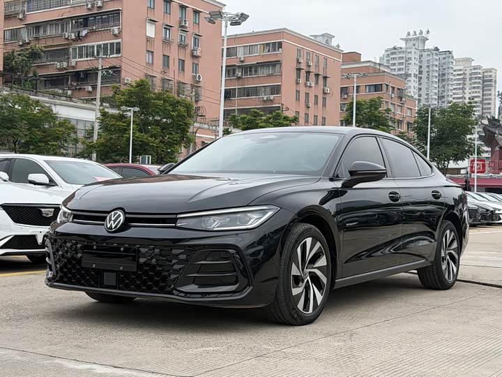 Volkswagen Passat Pro