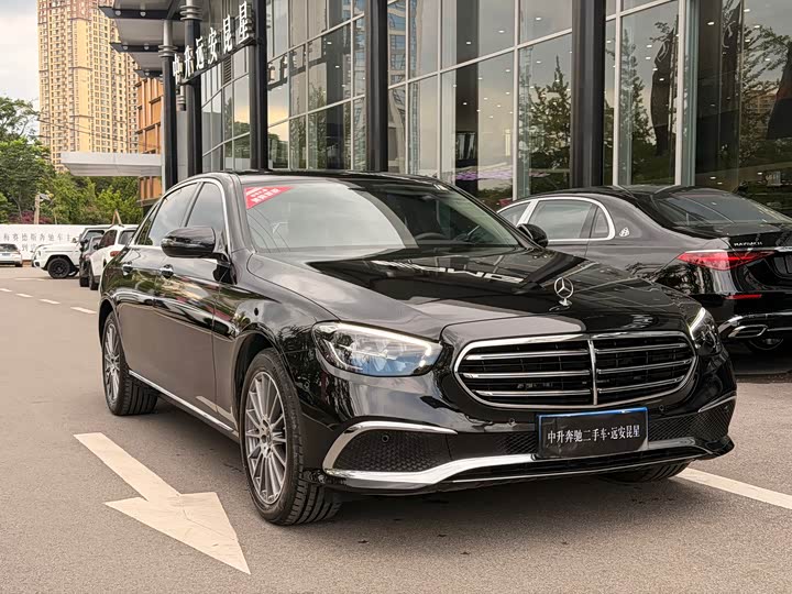 Mercedes-Benz E-Class E 260 L