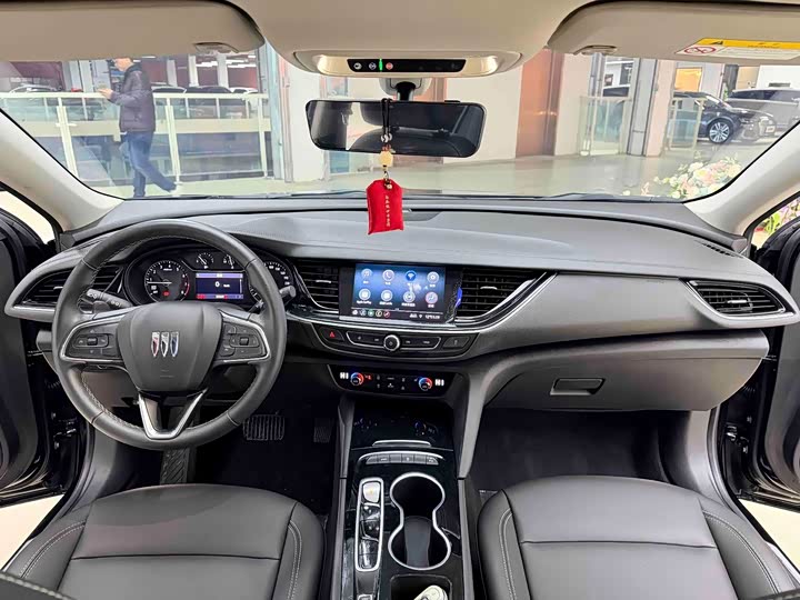 Buick Regal 25T Chaoxiang