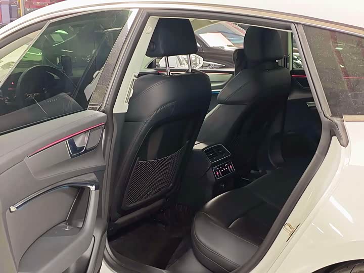 Audi A7 40 TFSI Luxury