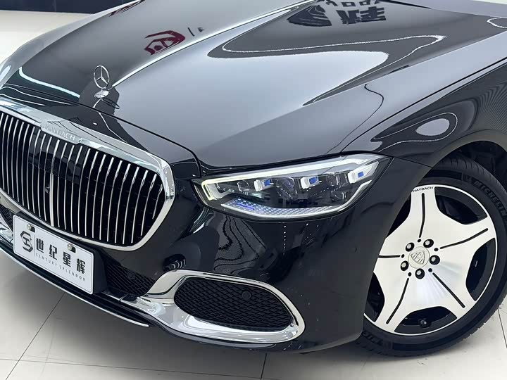 Mercedes-Maybach 
