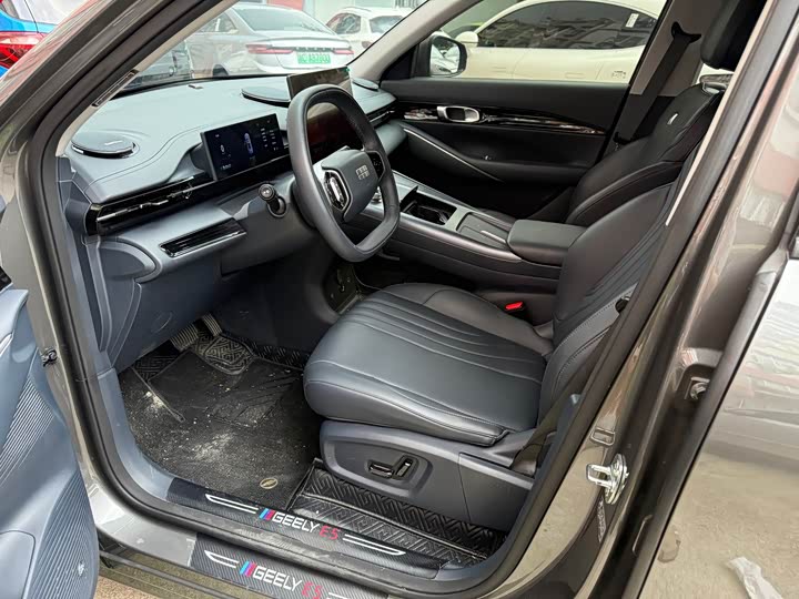 Geely Galaxy E5 530 km Yuanhang