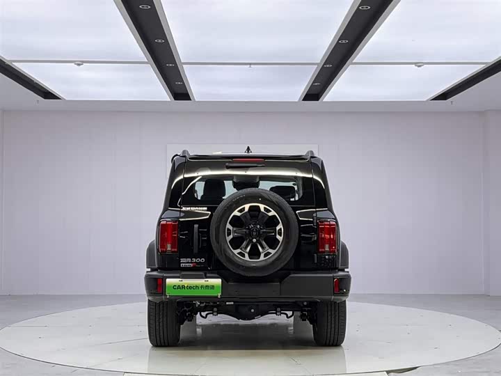 Great Wall Tank 300 New Energy Hi4-T 37.1 kWh