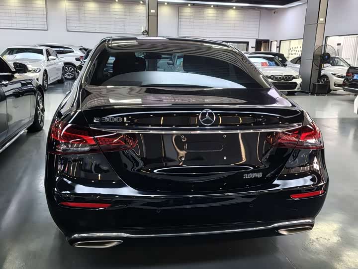 Mercedes-Benz E-Class E 300 L Sport Fashion (2023 Facelift)