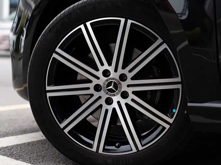 Mercedes-Benz V-Class V 300 L LWB Premium