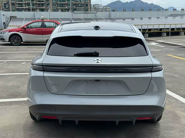 Nio ET5T