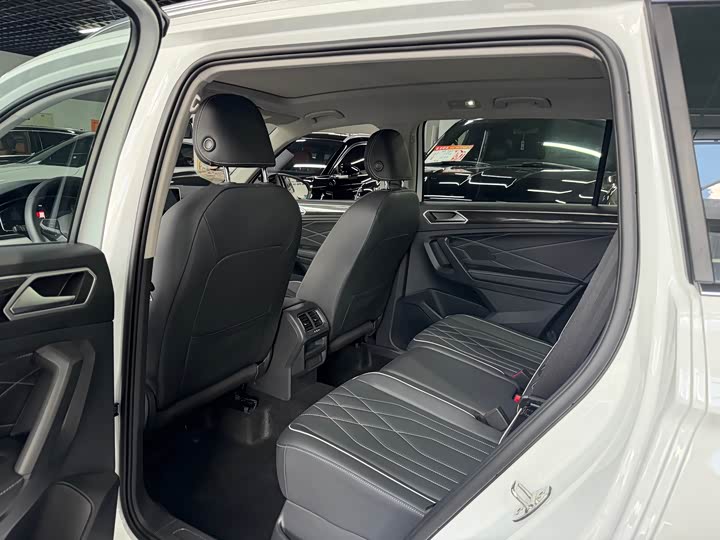 Volkswagen Tiguan L Chuzhong