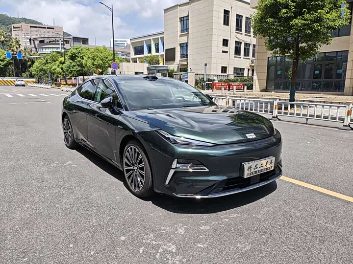 Geely Galaxy Xingyao 8 130 km EM-P Starship