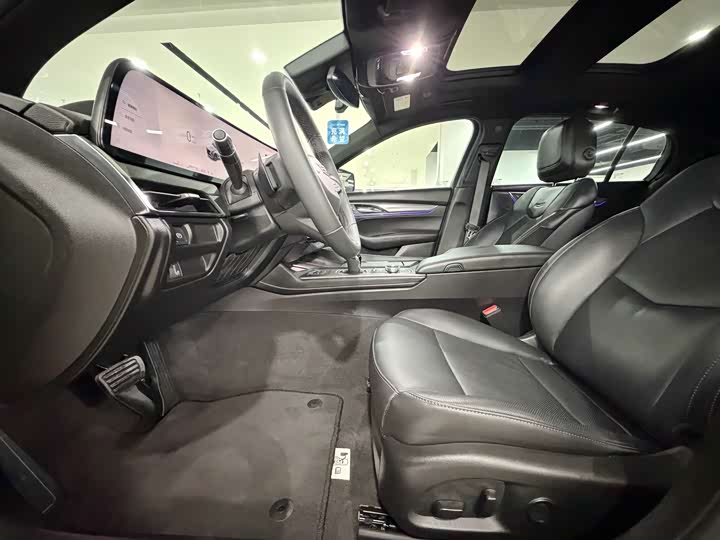 Cadillac CT5 28T Luxury Pro