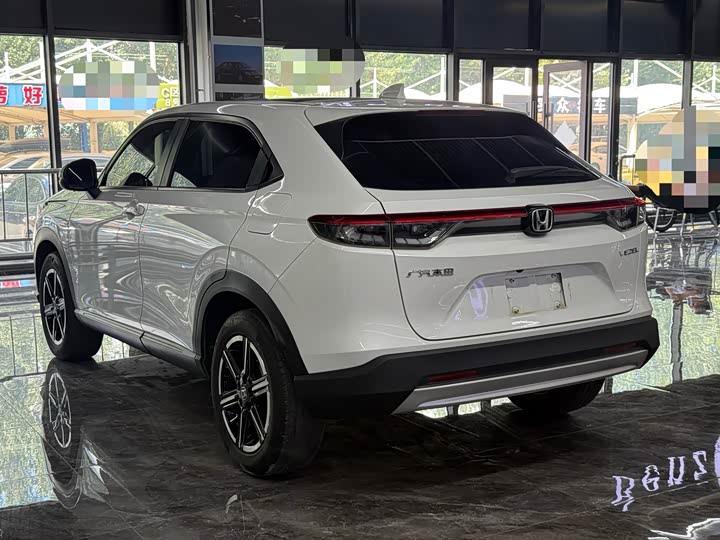 Honda Vezel 1.5 CVT Tech