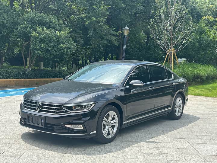 Volkswagen Magotan 2 Million Units Zhongxiang