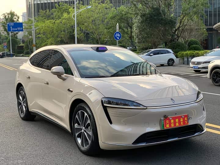 Luxeed Luxeed R7