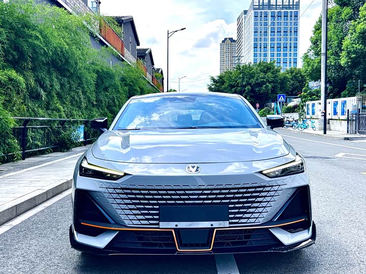 Changan UNI-V