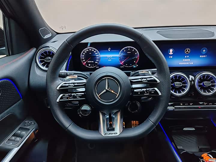 Mercedes-Benz AMG GLB 35 4MATIC