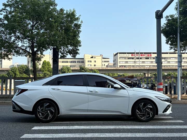 Beijing Hyundai Elantra 1.5 CVT GLX Elite