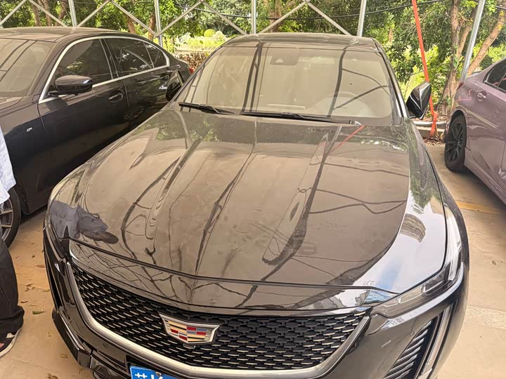 Cadillac CT5 28T Fashion