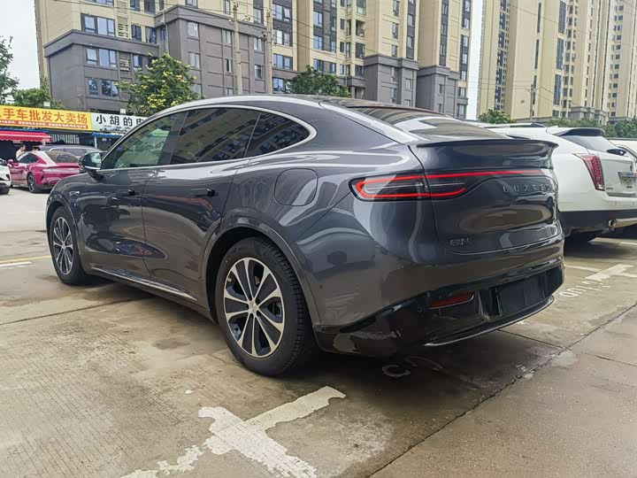 Luxeed Luxeed R7