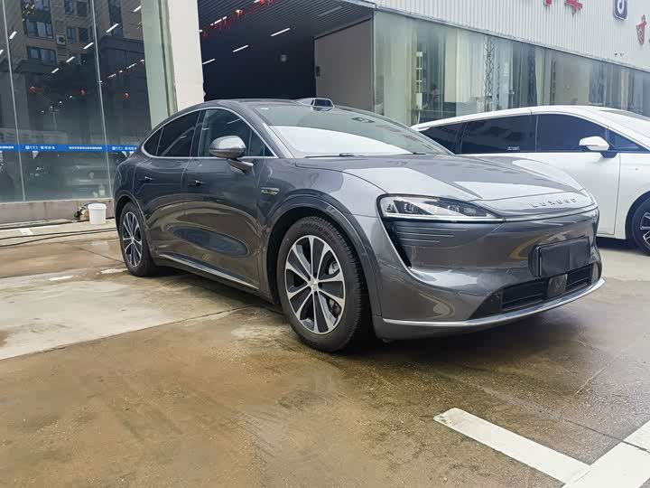 Luxeed Luxeed R7