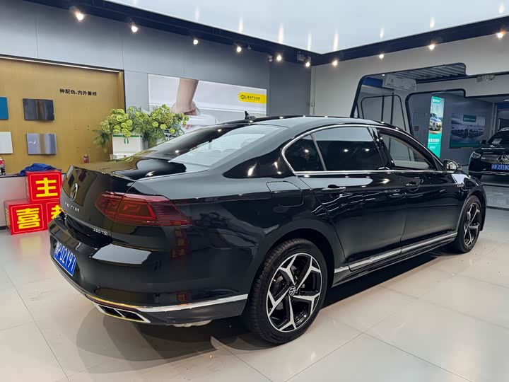 Volkswagen Magotan 2-Million Edition