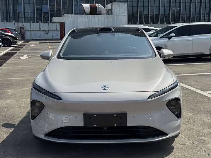 Nio ET7