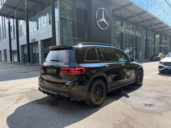 Mercedes-Benz AMG GLB 35 4MATIC