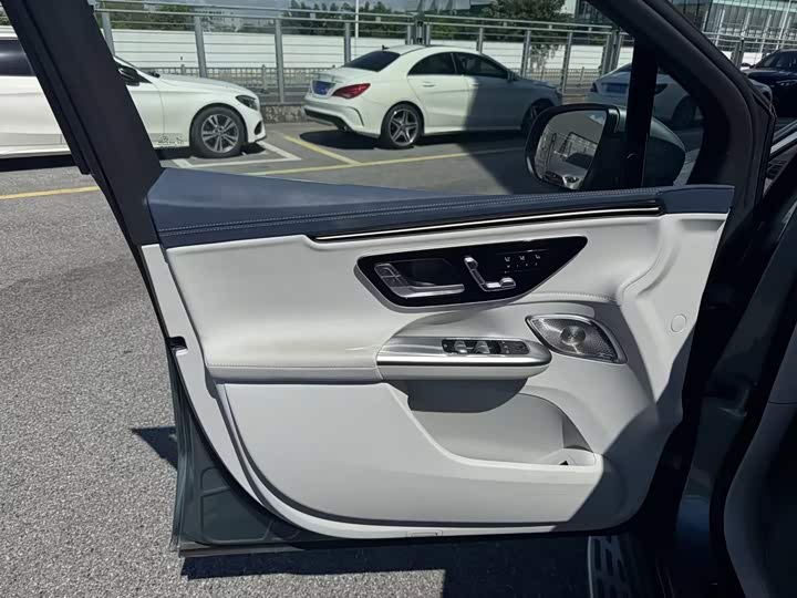 Mercedes-Benz EQE SUV 500 4MATIC Luxury