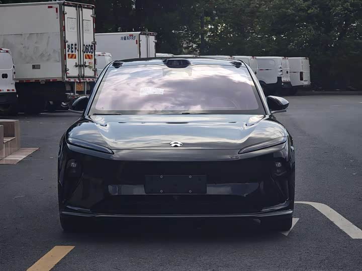 Nio ET5T