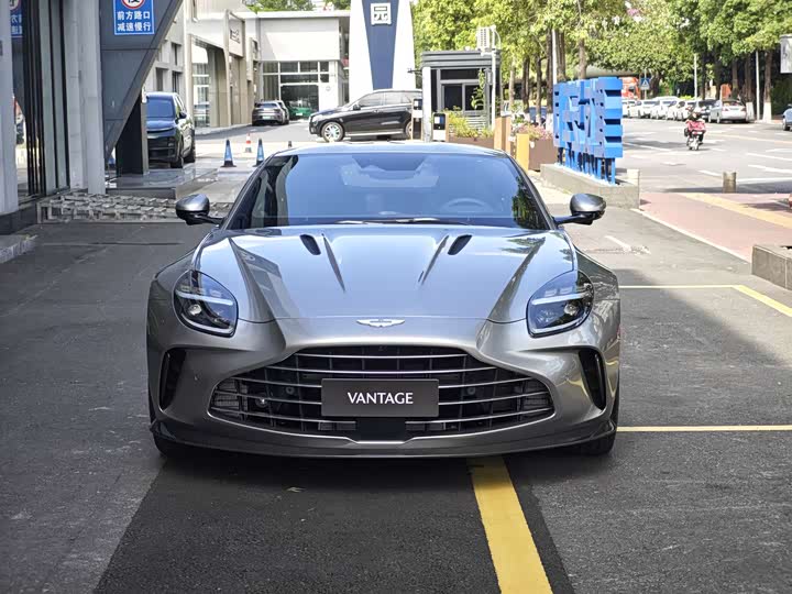 Aston Martin V8 Vantage