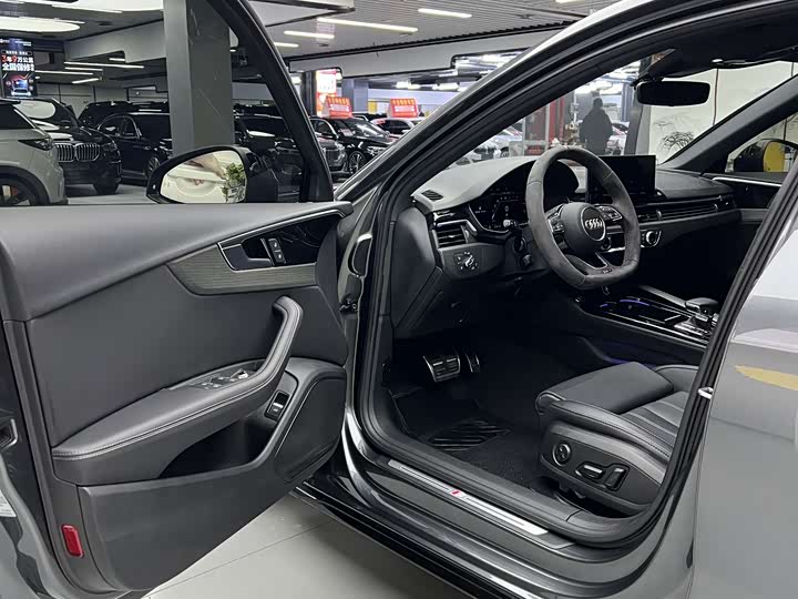 Audi A4L