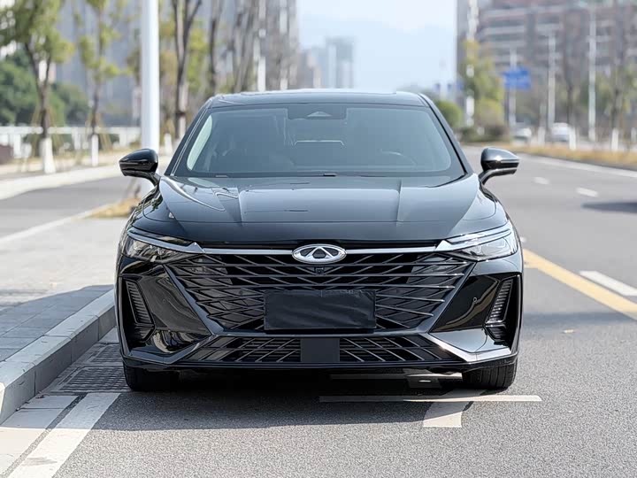 Chery Arrizo 8