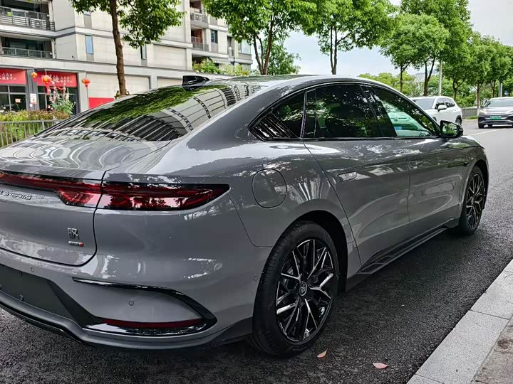 BYD Han DM-i 125 km LiDAR Smart Drive