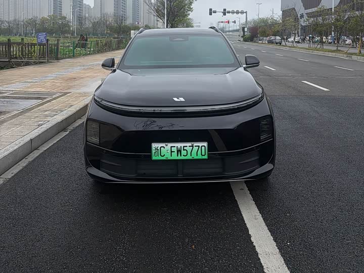 Li Auto L6