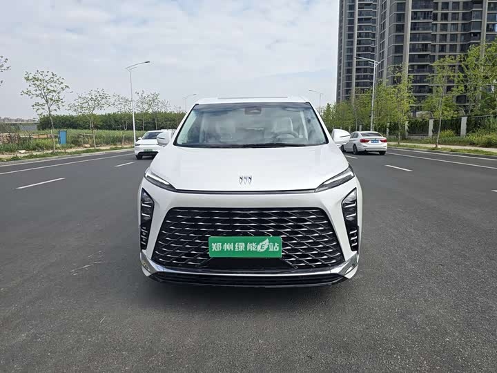 Buick GL8 NEV Luzun Zhixiang 7-Seater