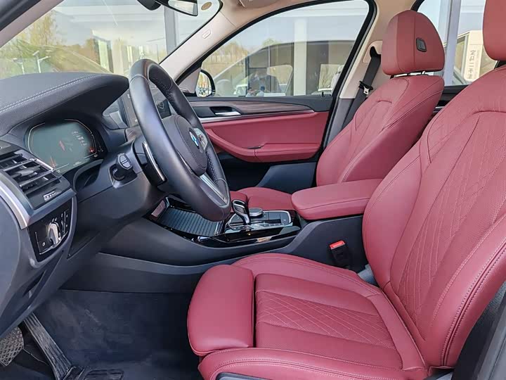 BMW X3 xDrive30i Leading M Night Package Facelift
