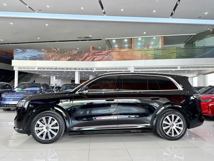 Aito M8 EREV Max 37 kWh 6-Seater (192-Line LiDAR)
