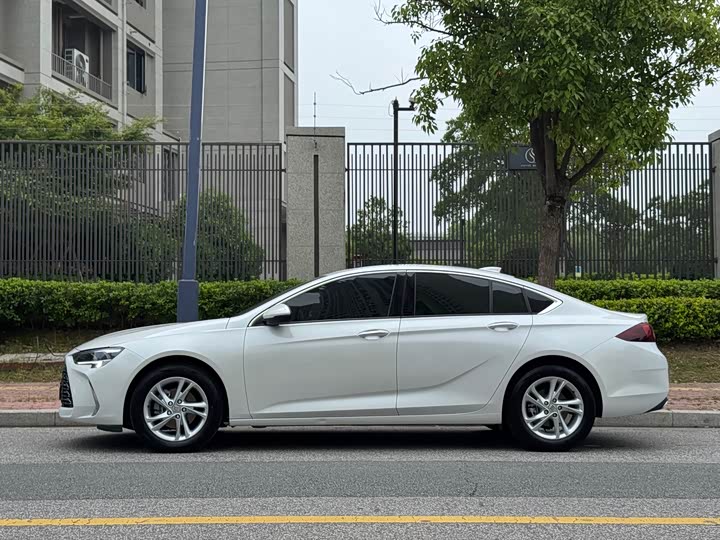 Buick Regal 25T Chaoxiang