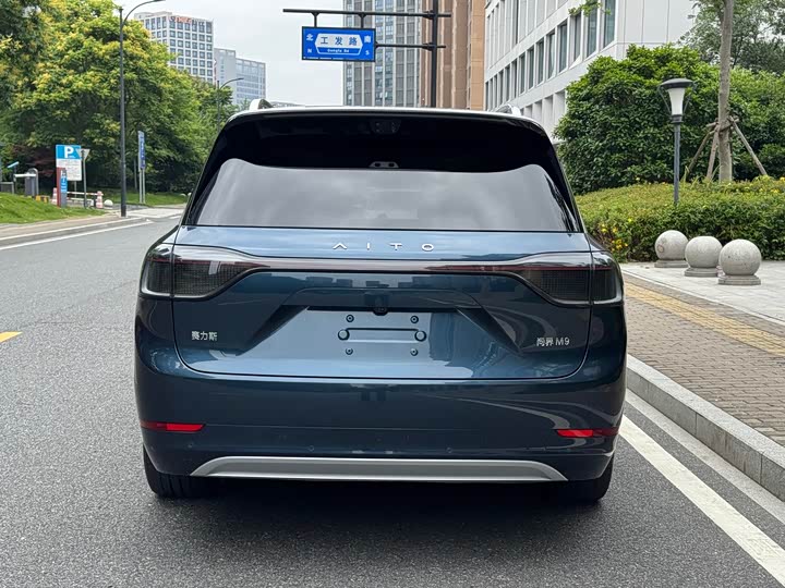 Aito M9 EREV Ultra 52 kWh 6-Seater (192-Line LiDAR)