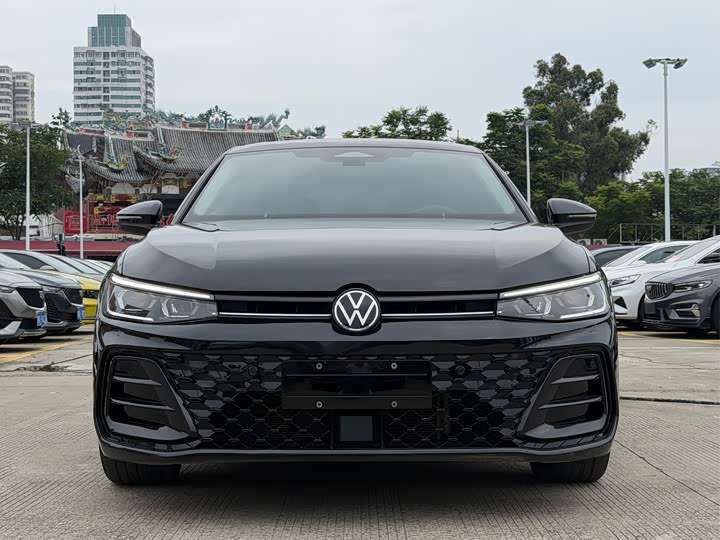 Volkswagen Passat Pro