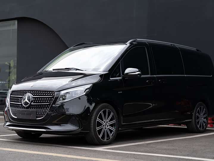 Mercedes-Benz V-Class V 300 L LWB Premium