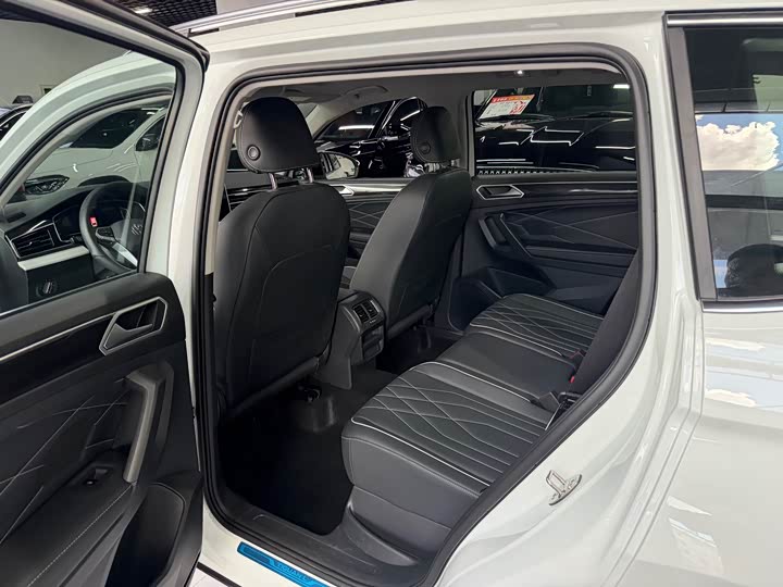 Volkswagen Tiguan L Chuzhong
