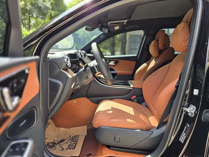 Mercedes-Benz GLC 260 L 4MATIC Dynamic 5-Seater