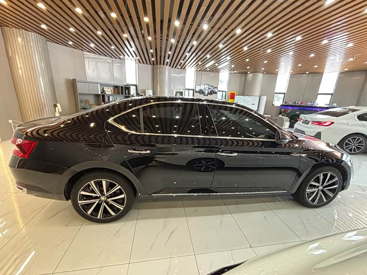 Volkswagen Skoda Superb TSI280 DSG Premium