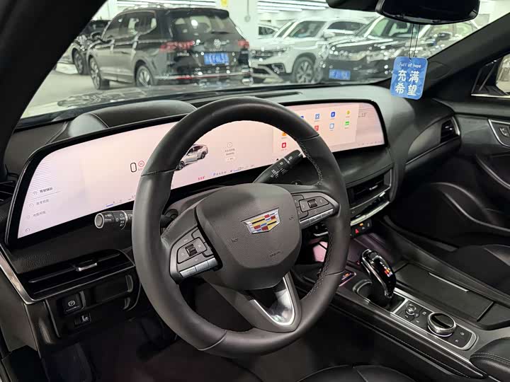 Cadillac CT5 28T Luxury Pro