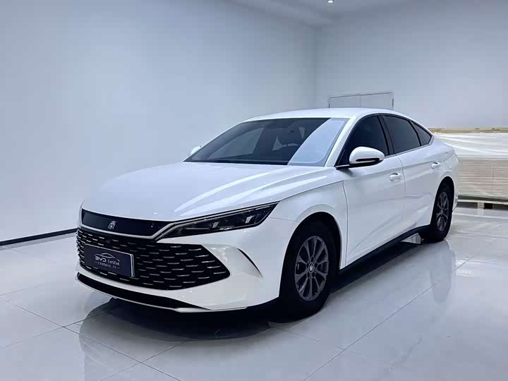BYD Qin L DM-i 80 км Leading