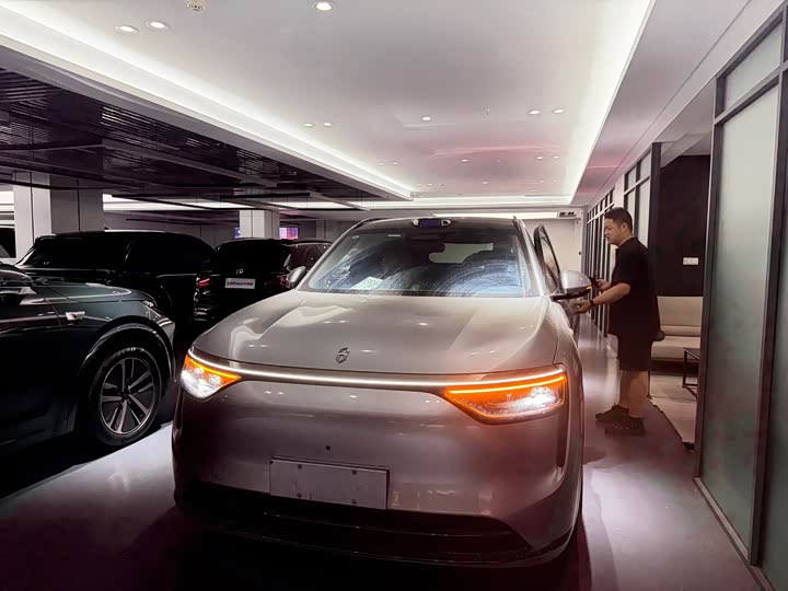 Aito M8 EREV Ultra 53.4 kWh 5-Seater (192-Line LiDAR)
