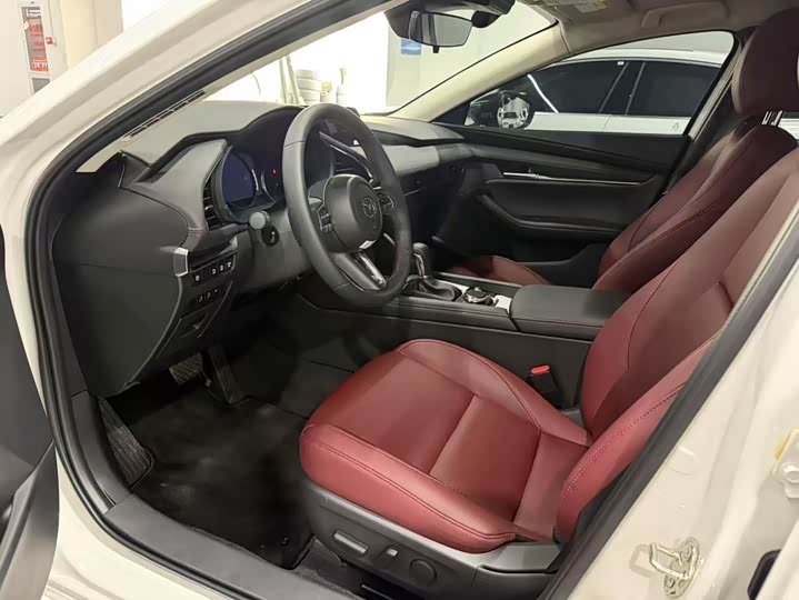 Mazda 3 Axela