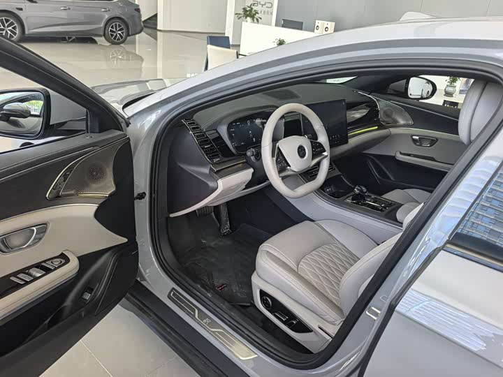 BYD Han