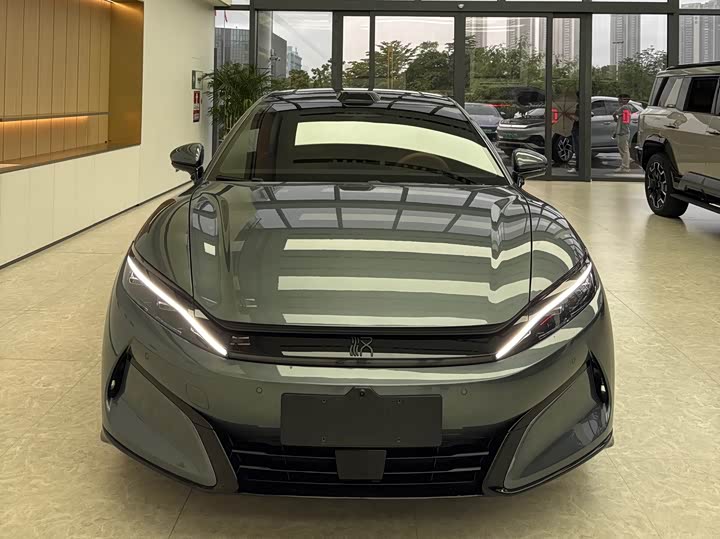 BYD Han L