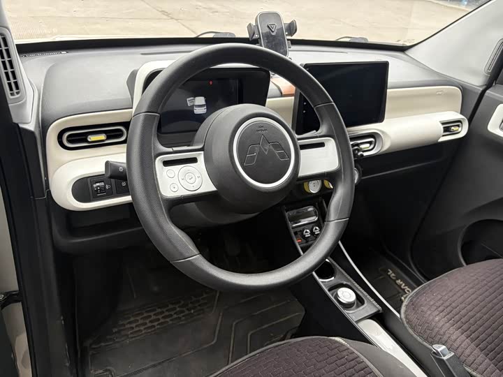 Wuling Hongguang MINI