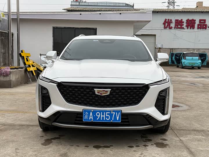 Cadillac GT4 25T Luxury